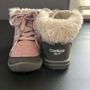 OSHKOSH B'GOSH Girls Size 8 Toddler Pink Metallic Faux‎ Fur Accent School Comfy